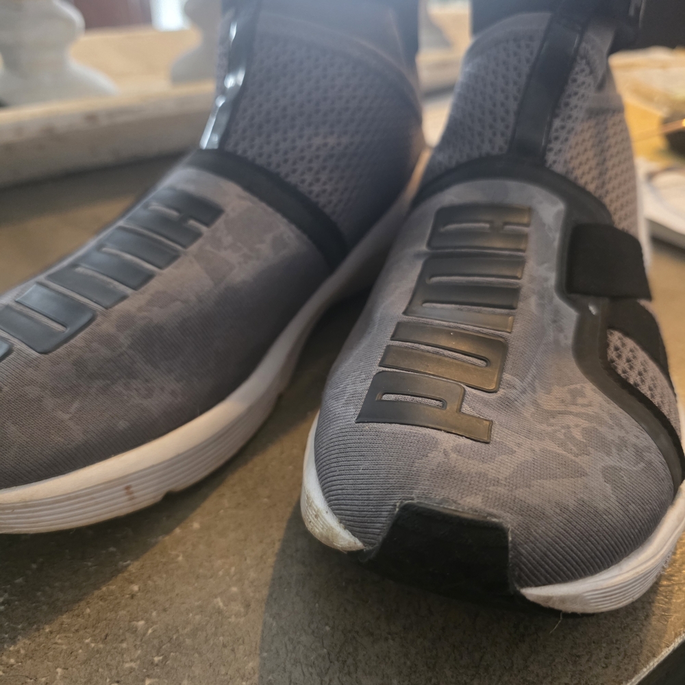 Puma Men’s Gray Slip-On Mesh Sneakers
